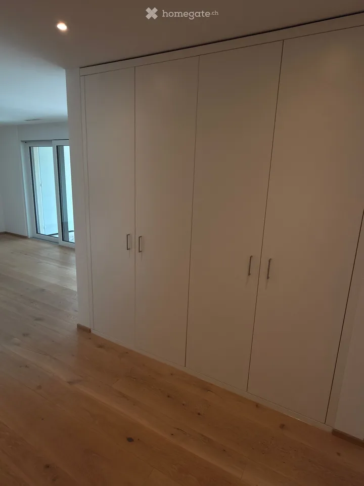 Attractive 2.5-room apartment in a high standard for rent