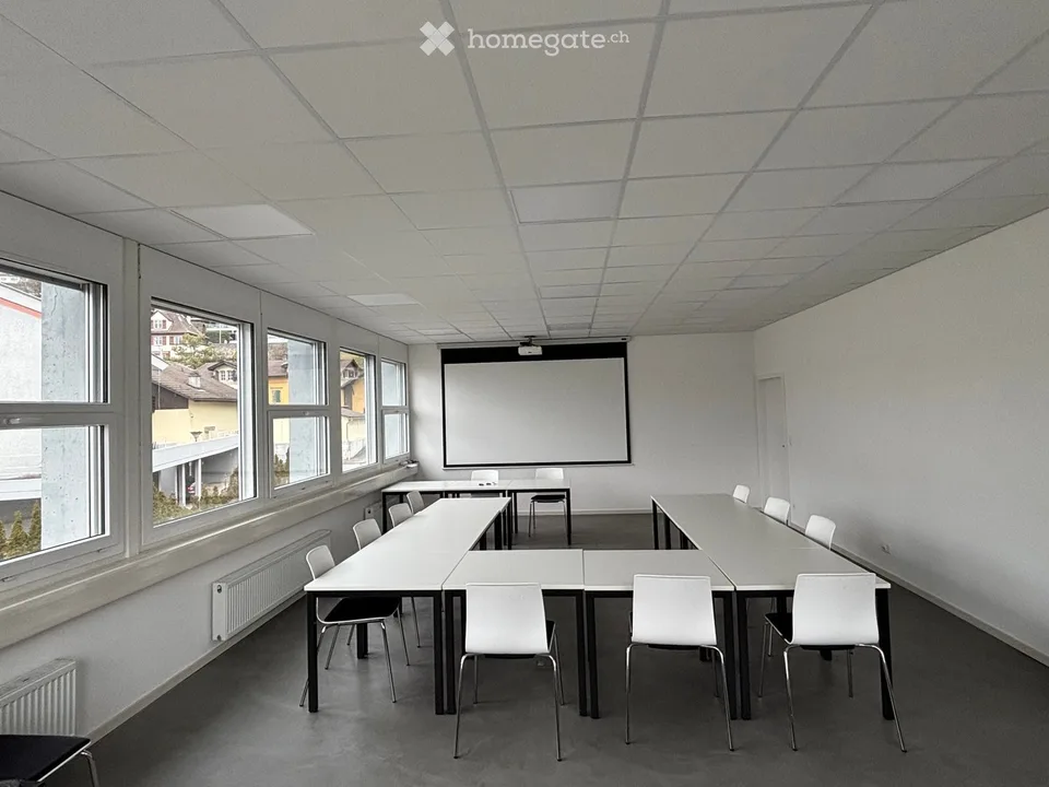 Modern and bright offices in St-Blaise