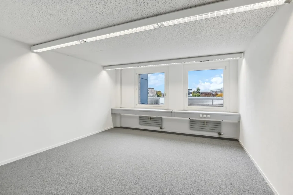 Attraktives Kleinbüro in Steinhausen