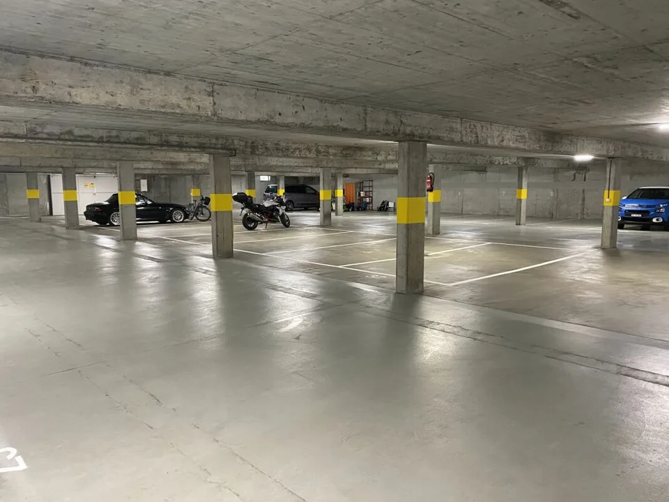 Parcheggi in autorimessa nell'überbauung Hinzihöfli a Grenchen in affitto - sorvegliato da telecamera