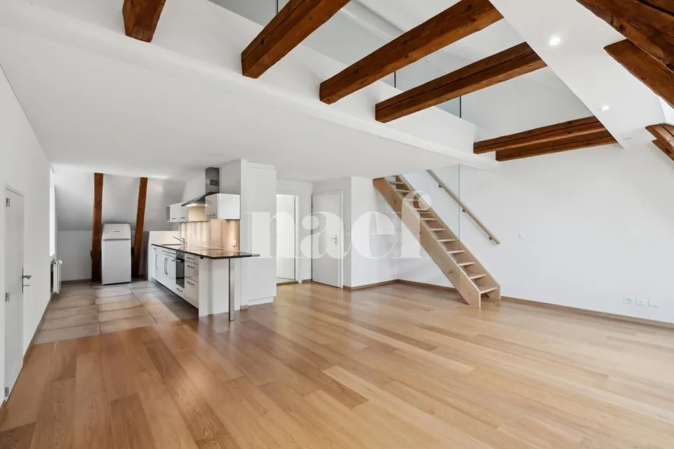 Duplex nel cuore del villaggio di Colombier