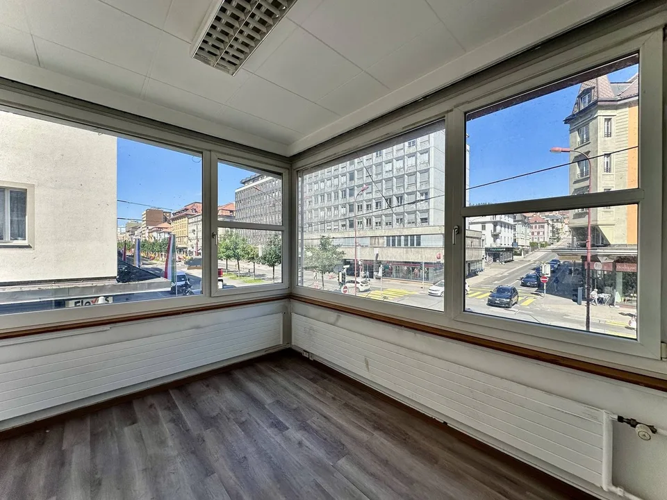 Uffici, locali di 128 m2 in affitto a La Chaux-de-Fonds