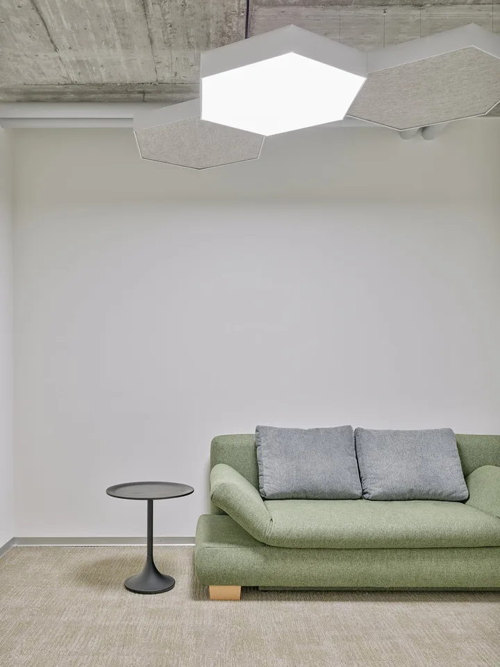 Commercial space, practice room, or office for rent? Centrally located in Neuenhof – photo 9 of 10