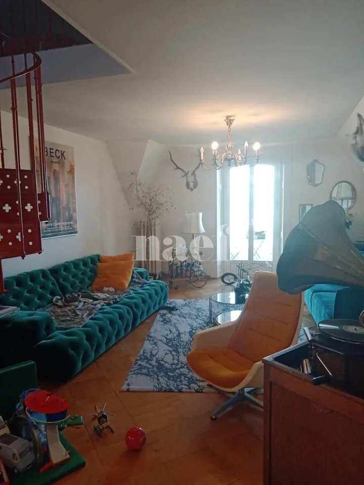 Appartamento duplex di 5 locali al secondo piano