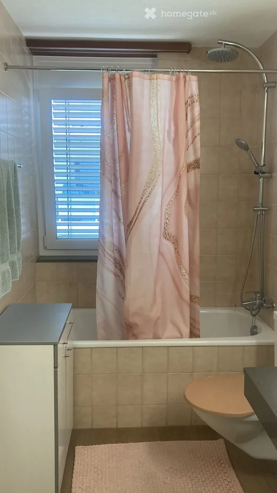Appartement 3.5 pièces au rez-de-chaussée avec espace de séjour