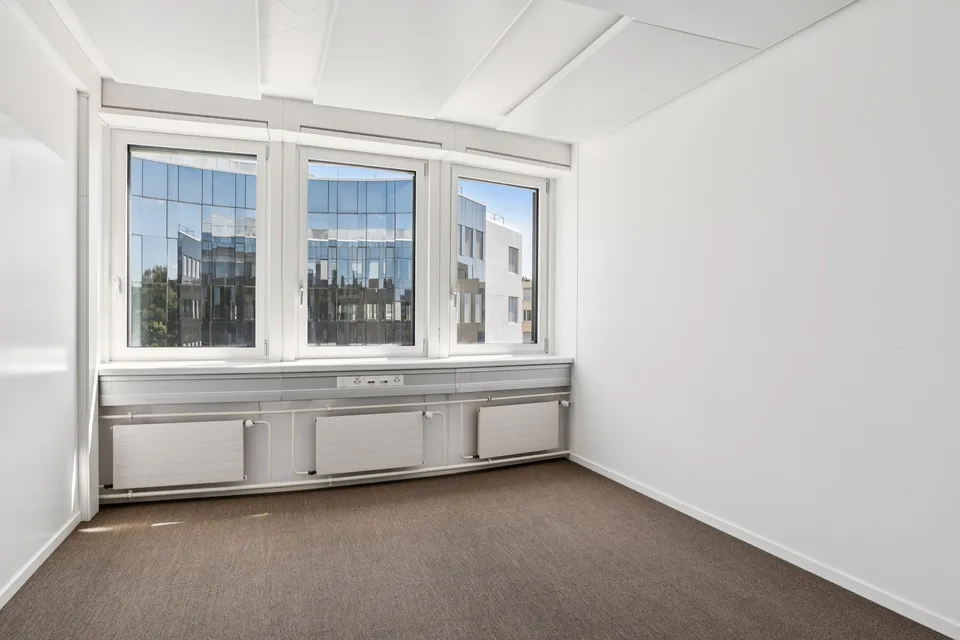 Votre nouveau bureau - directement à la gare de Schwerzenbach