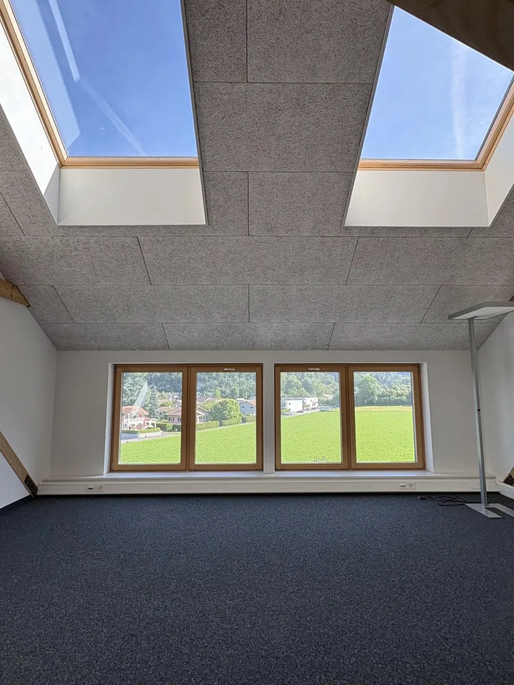 Schöne Gewerbefläche von 106 m2 in Duplex im alten Arsenal in Bex