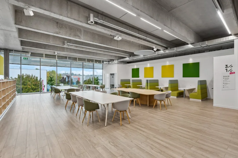 Scopri il tuo nuovo spazio showroom o ufficio al Centre iLife di Etoy!