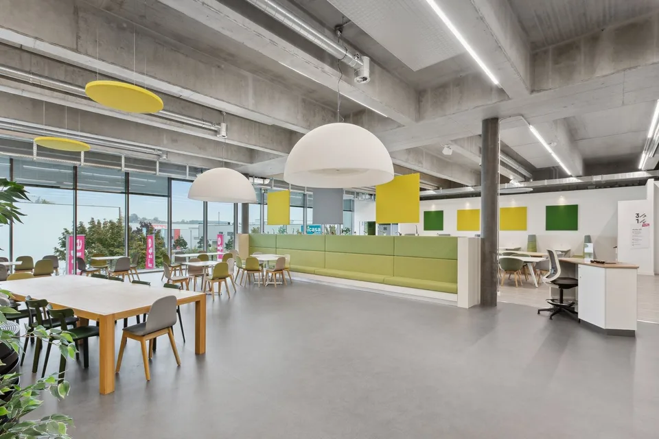 Scopri il tuo nuovo spazio showroom o ufficio al Centre iLife di Etoy!