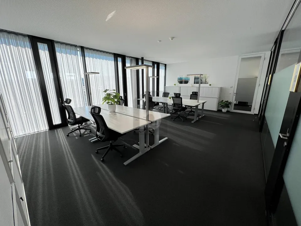 LICHTDURCHFLUTET, MODERN UND FLEXIBEL