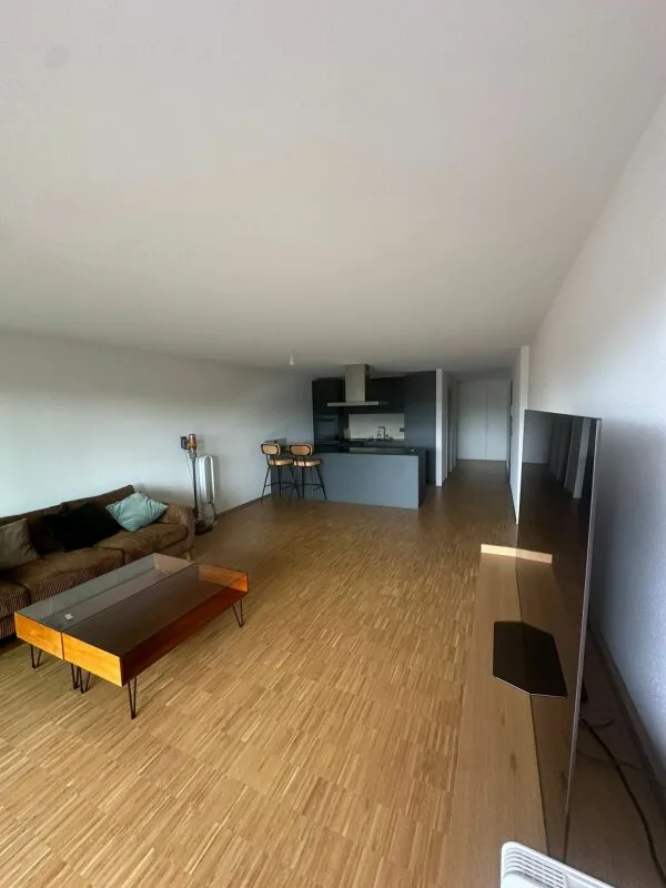 Wohnung mit 3.5 Zimmern im 5. Stock