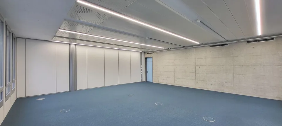Doppeltes Eckbüro mit sehr viel Tageslicht – 2× knapp 80 m²! – Foto 6 von 8