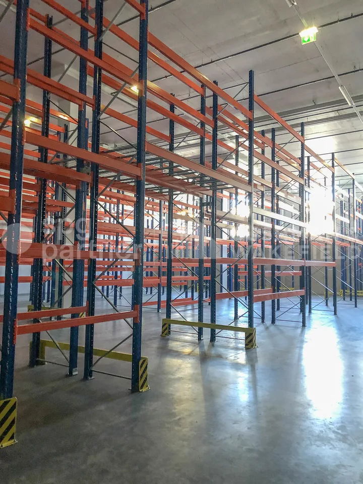 Grenet 21 - Magazzini logistici, laboratori artigianali e uffici moderni con terrazza – foto 11 di 13