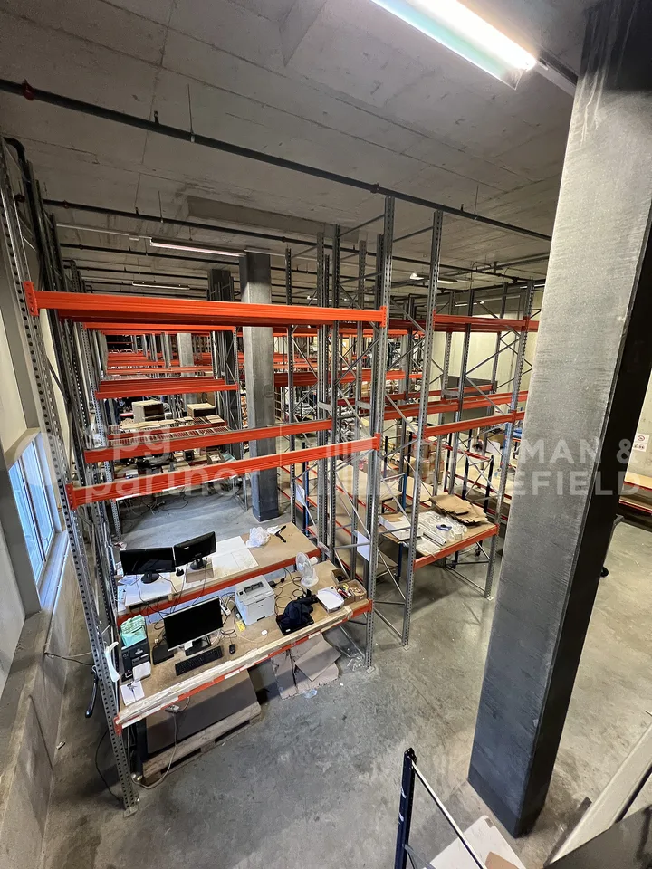 Grenet 21 - Magazzini logistici, laboratori artigianali e uffici moderni con terrazza – foto 12 di 13