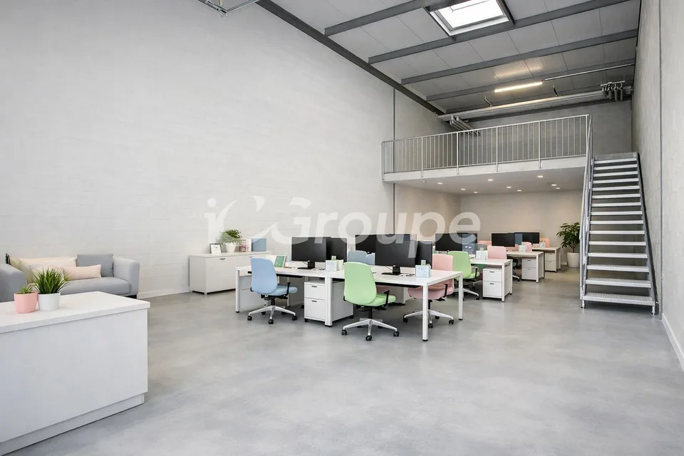 Grandi box di stoccaggio - 179 m²/ laboratorio a Saxon | Disponibili da subito – foto 11 di 13