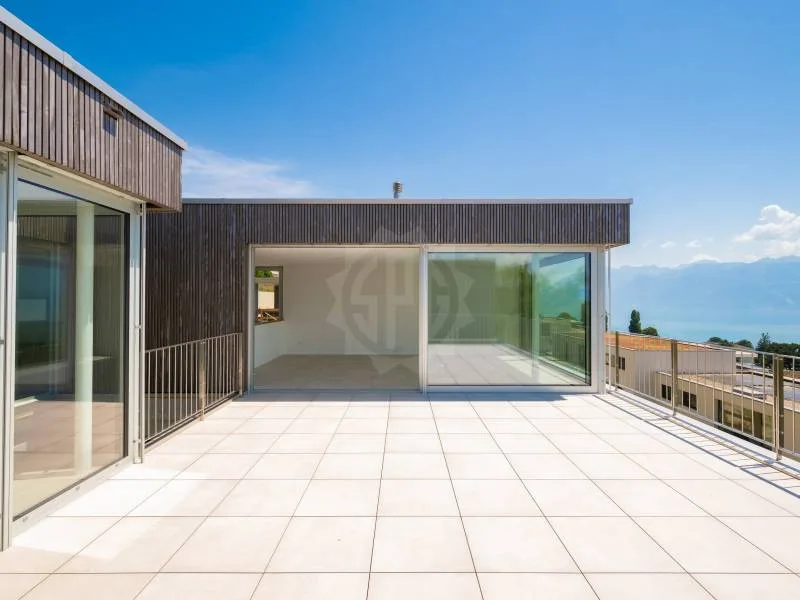 Villa nuova con panorama spettacolare sul Lago di Ginevra a Lutry