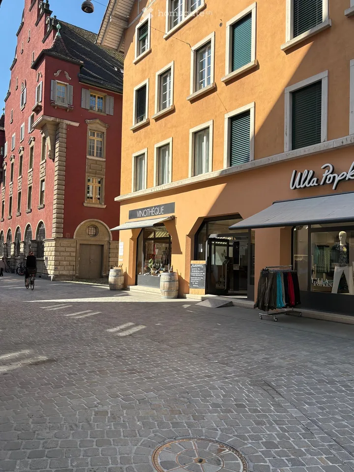 Spazi commerciali attraenti in affitto nel centro storico di Aarau