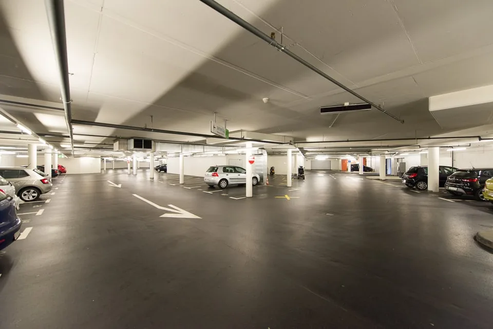 Places de stationnement au centre-ville