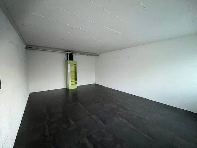 Spazio commerciale adatto nella famosa "casa bianca" – foto 10 di 12