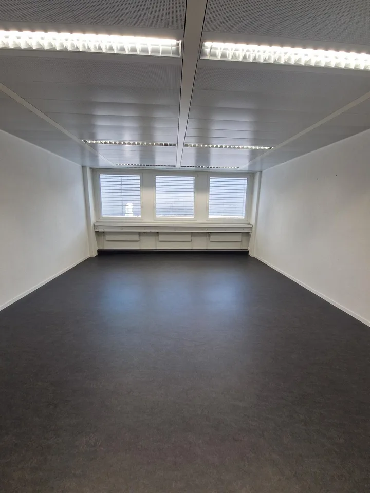Spazio ufficio al 2° piano (2.B1.R b) – foto 6 di 6