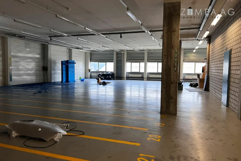 Hall de production/entrepôt avec bureau supplémentaire – photo 8 sur 8