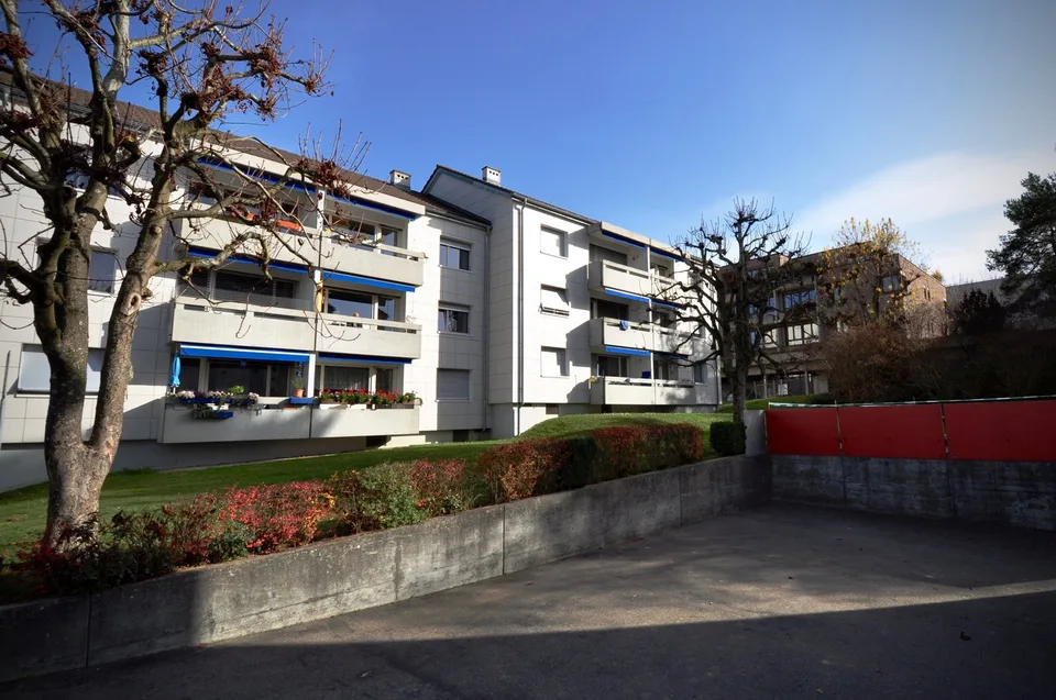 Autoabstellplatz in Ipsach