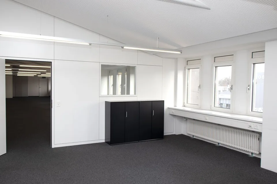 Espace de bureau attractif dans la zone industrielle de Dietikon