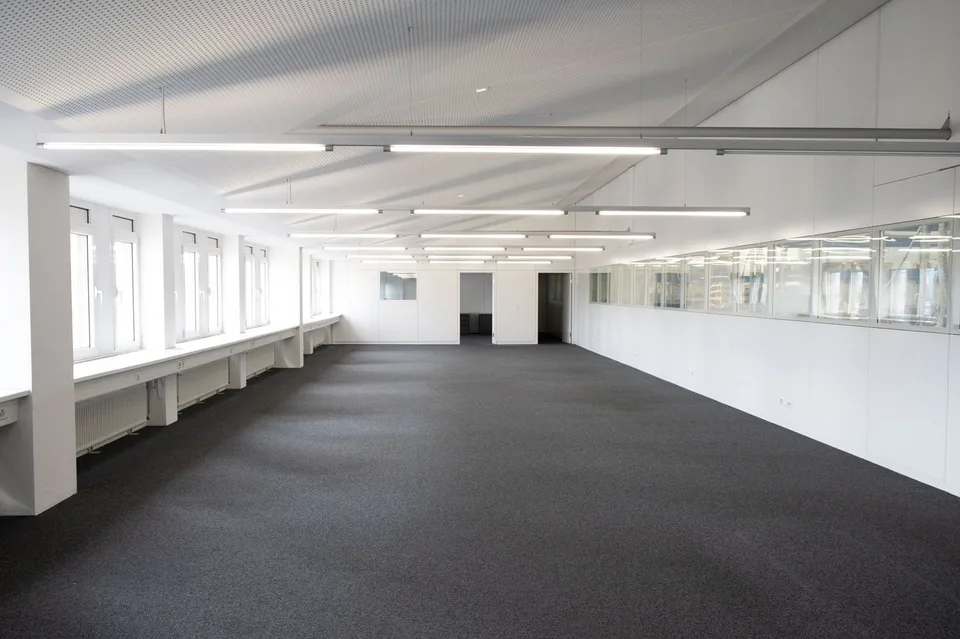 Espace de bureau attractif dans la zone industrielle de Dietikon