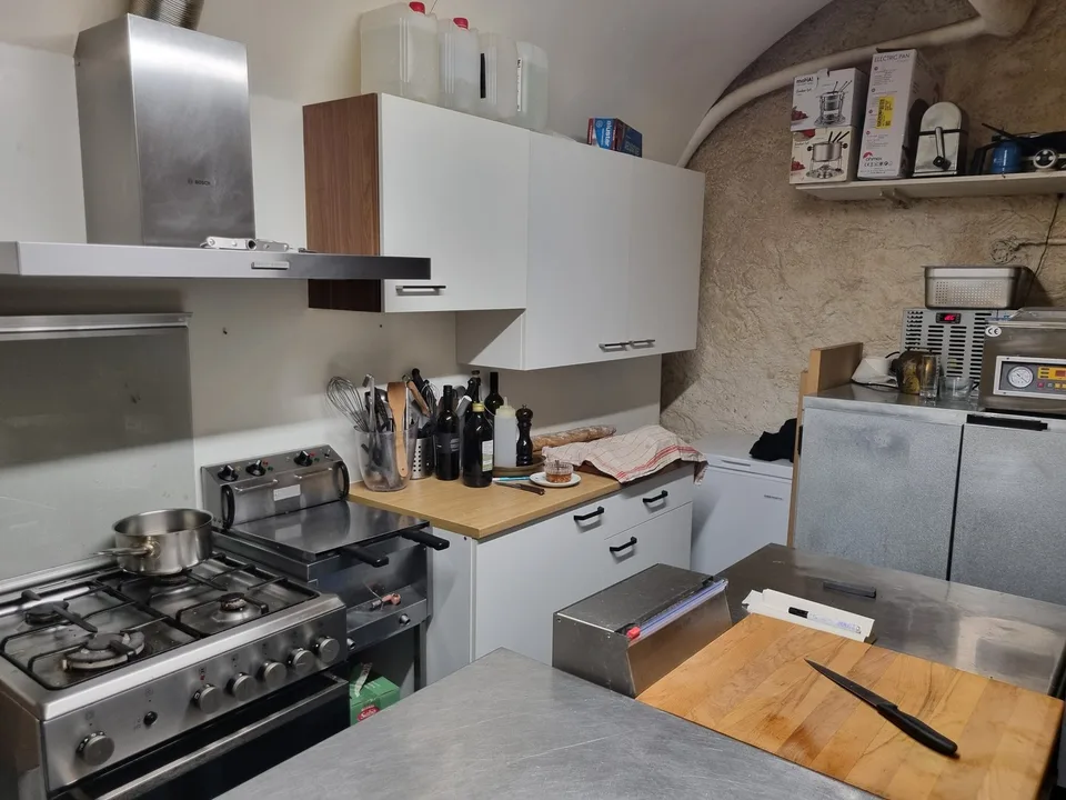 Zu ergreifen: Schönes Restaurant im Herzen von Bovernier
