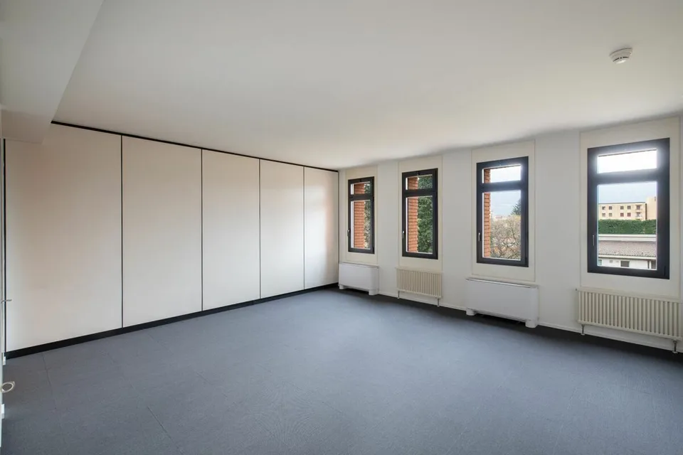 Büros verschiedener Größe, teilbar, in funktionaler und prestigeträchtiger Lage – Foto 13 von 18
