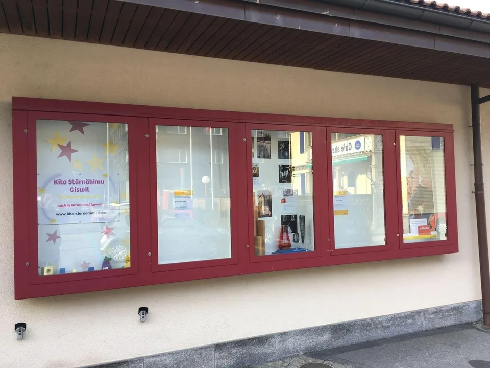 Schaukasten beim Postgebäude Giswil zu vermieten