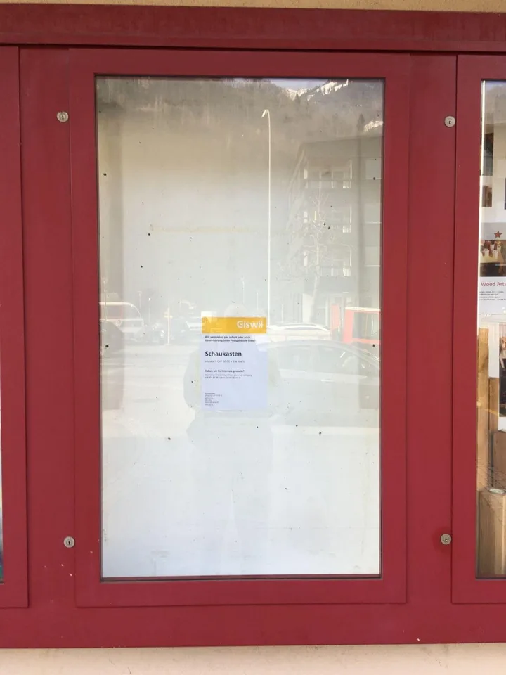Schaukasten beim Postgebäude Giswil zu vermieten