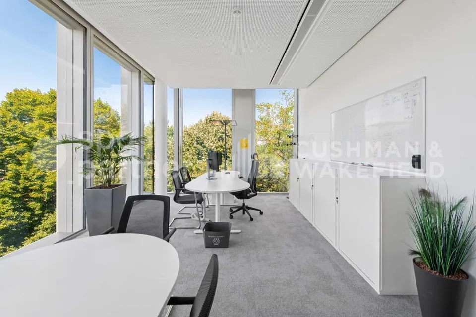 Nant-d'Avril 152 - High-Tech-Werkstätten und moderne Büros in Meyrin