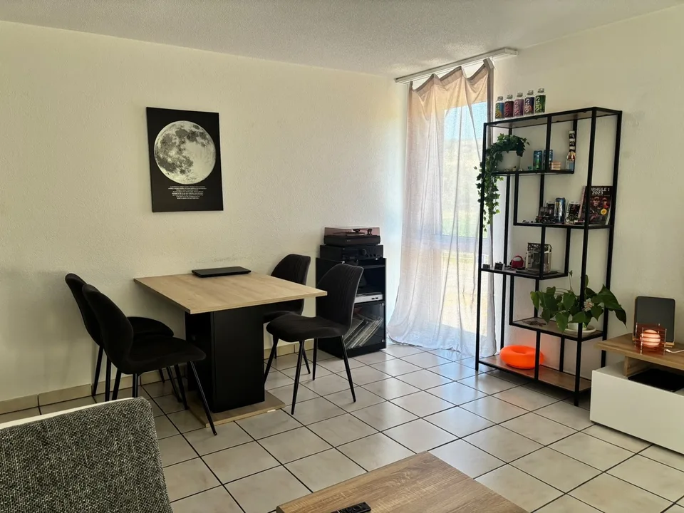 Charmant appartement de 2 1/2 pièces au 1er étage