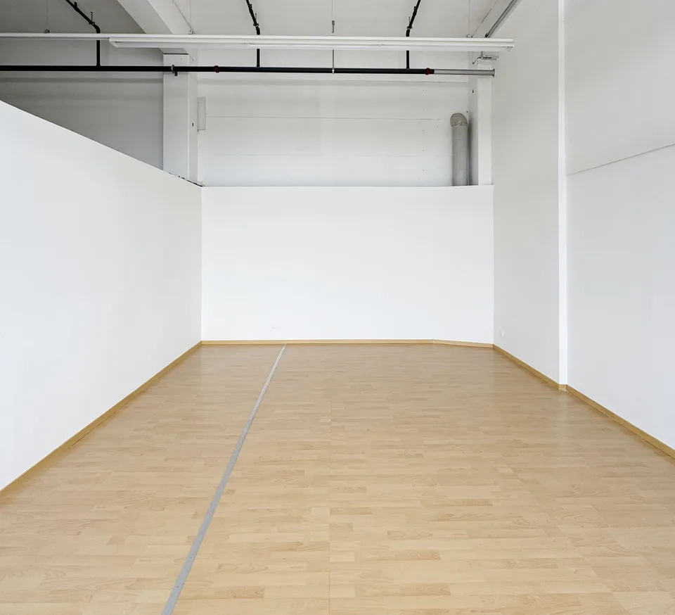 68m² - Espace commercial polyvalent directement à la gare de l'Est