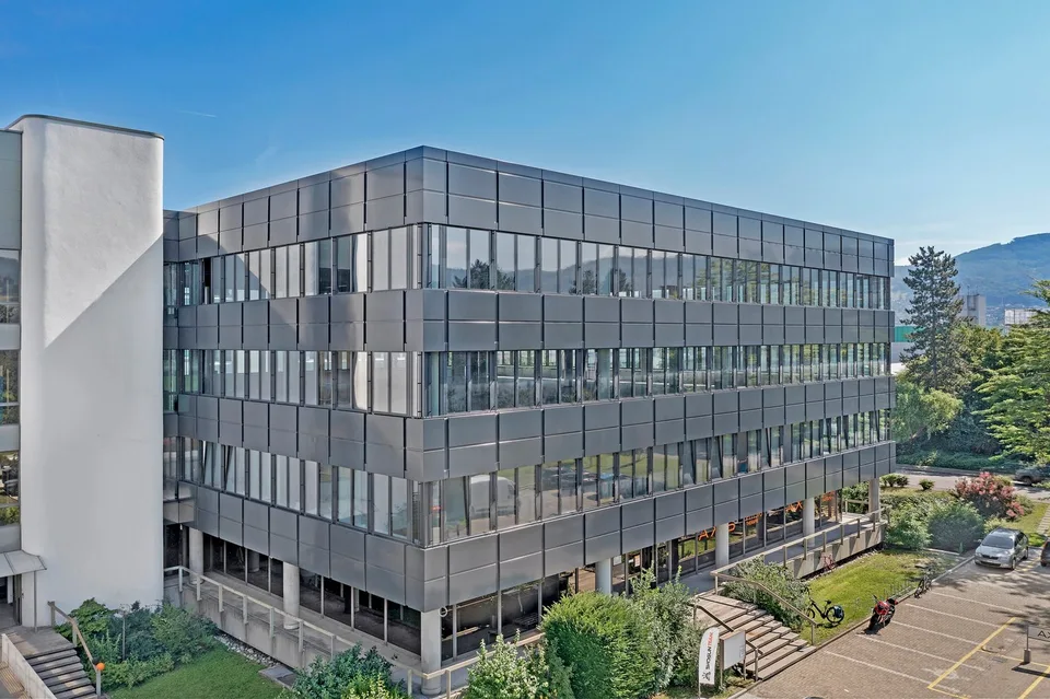Spazi ufficio moderni - 100 m² nel P201 ad Aesch BL