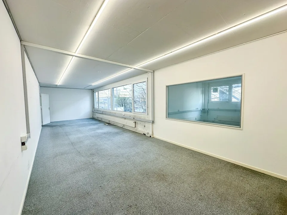 Gestalten Sie Ihre Zukunft: Top Büro- Gewerbeflächen in Allschwil – Foto 11 von 13