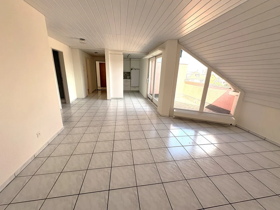 Attraktive 3.5-Zimmer-Attikawohnung mit grosser Terrasse in Oensingen