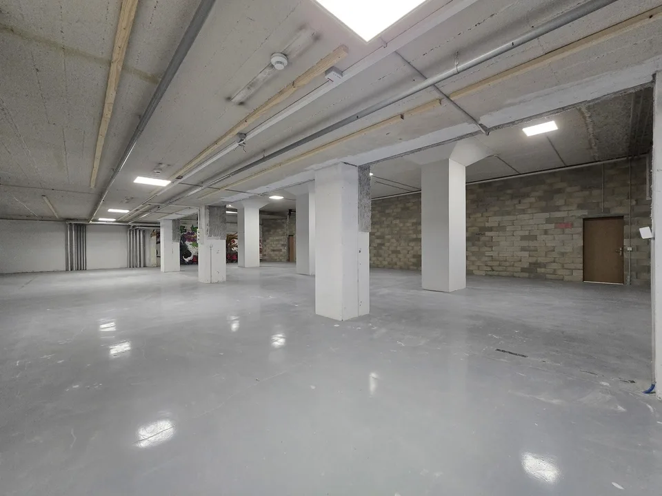 Großes Lager 143m2 - Exzellente Lage - Blécherette