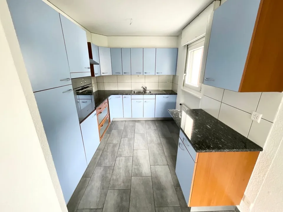 Bel appartement lumineux de 4,5 pièces avec balcon