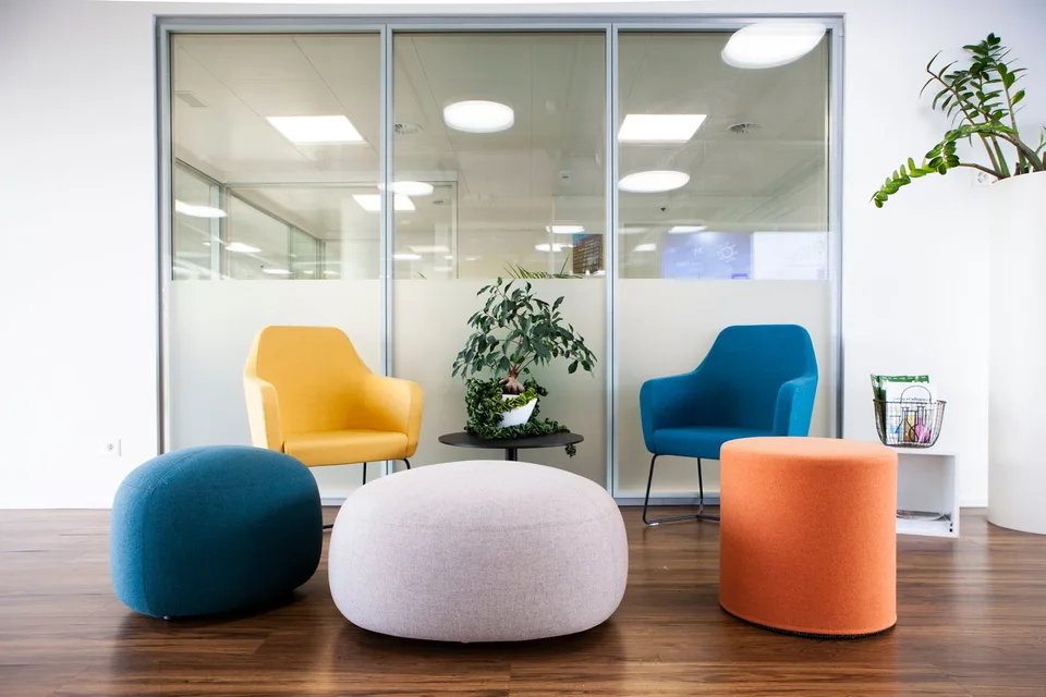FESTER ARBEITSPLATZ AB CHF 199 - OHNE DEPOT! – Foto 15 von 30