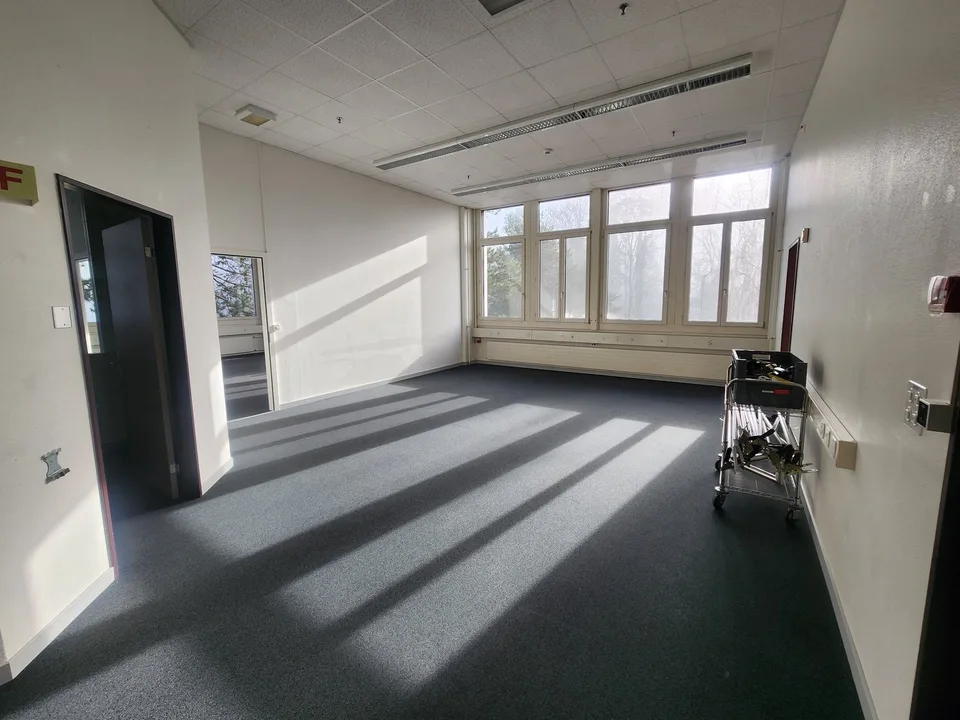 Industrielle Fläche von 395 m² in den Höhen von Neuchâtel – Foto 12 von 30