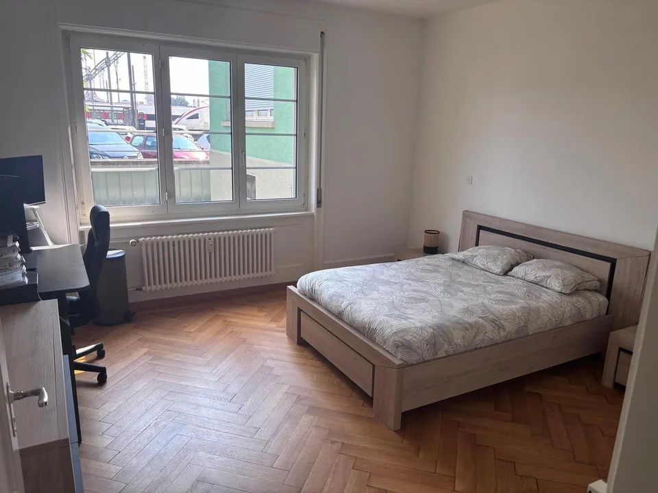 Bello appartamento di 3 camere in affitto in una posizione molto centrale!