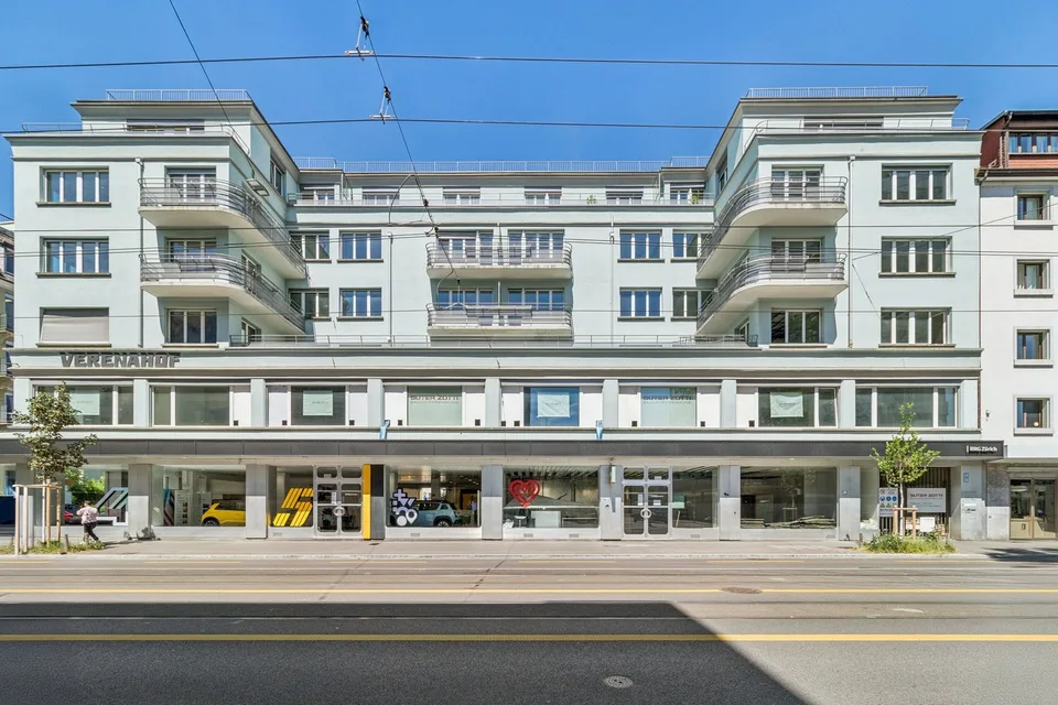 Spazi commerciali attraenti ad Albisriederplatz – utilizzabili in modo flessibile