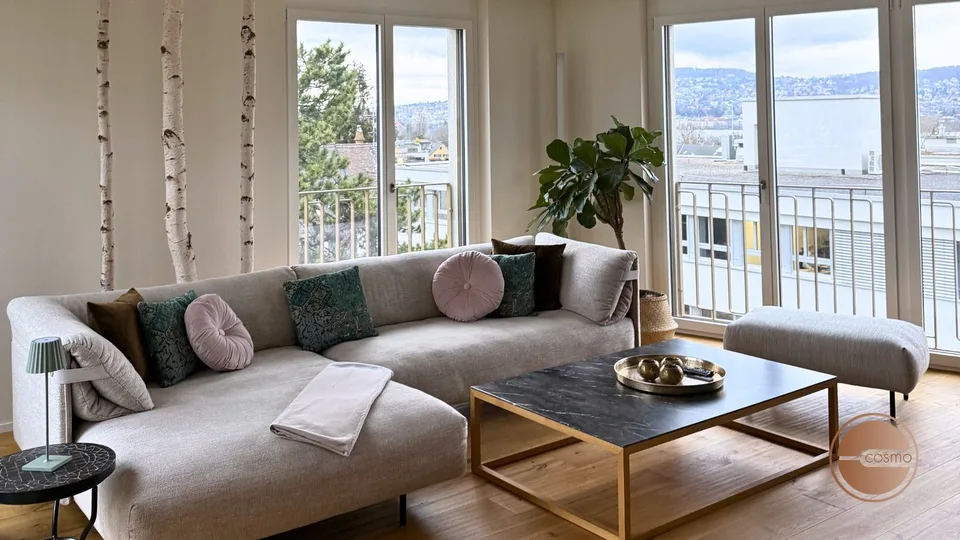 EXKLUSIVE ATTIKAWOHNUNG MIT ATEMBERAUBENDER AUSSICHT / EXCLUSIVE PENTHOUSE WITH BREATHTAKING VIEWS
