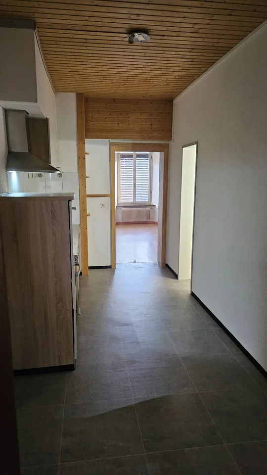 Charmantes 2.5-Zimmer-Wohnung im 4. Stock in Saint-Imier