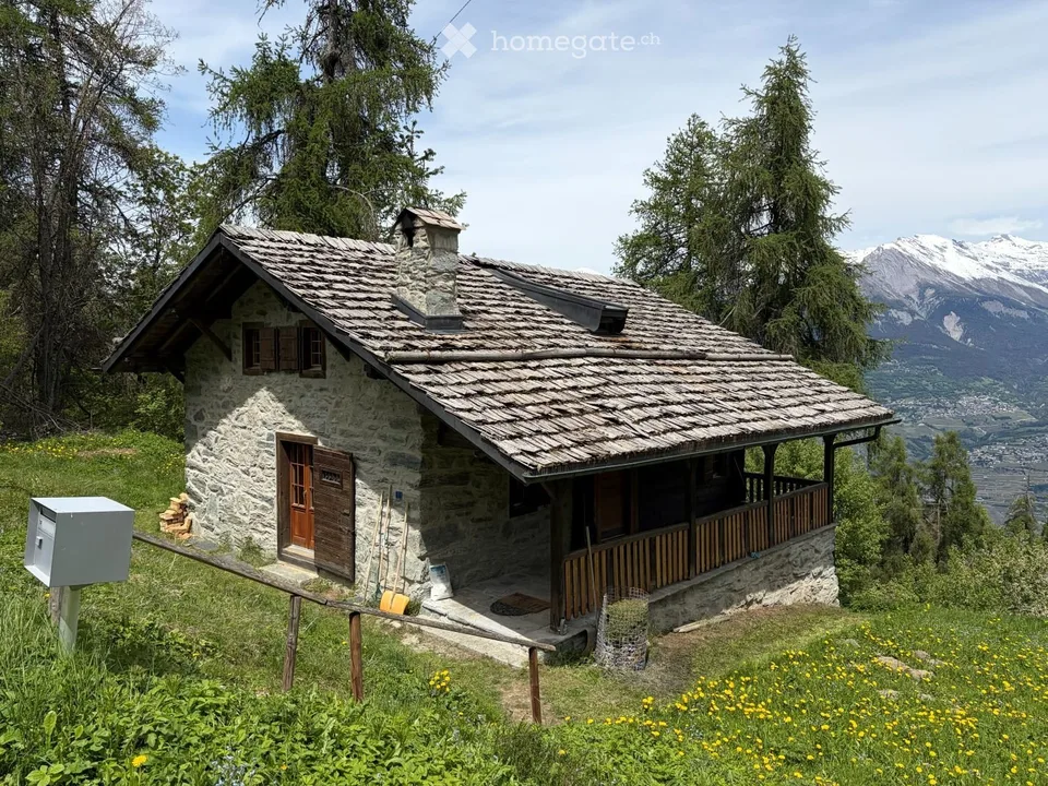 Chalet rustique avec vue panoramique sur les montagnes