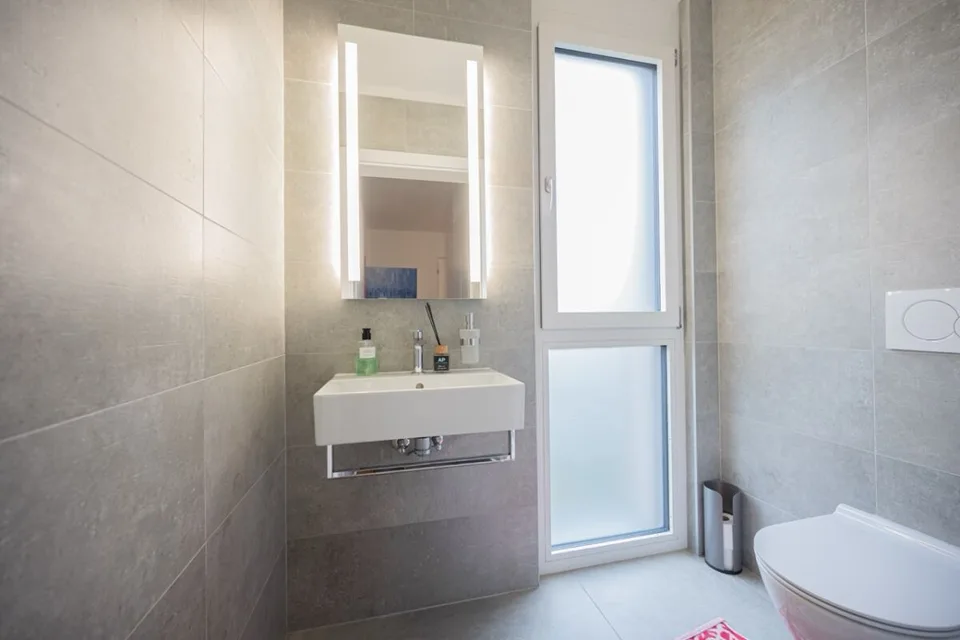 Penthouse élégant avec terrasse privée sur le toit dans une résidence exclusive – photo 11 sur 14