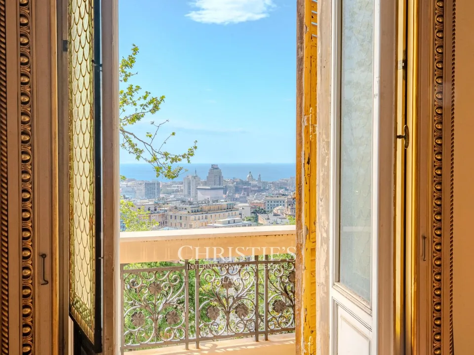 Historische Villa-Wohnung mit großzügigen Terrassen in Castelletto – Foto 12 von 13