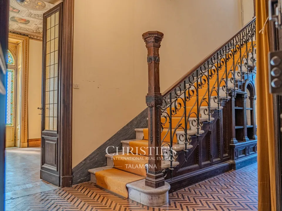 Historische Villa-Wohnung mit großzügigen Terrassen in Castelletto – Foto 8 von 13